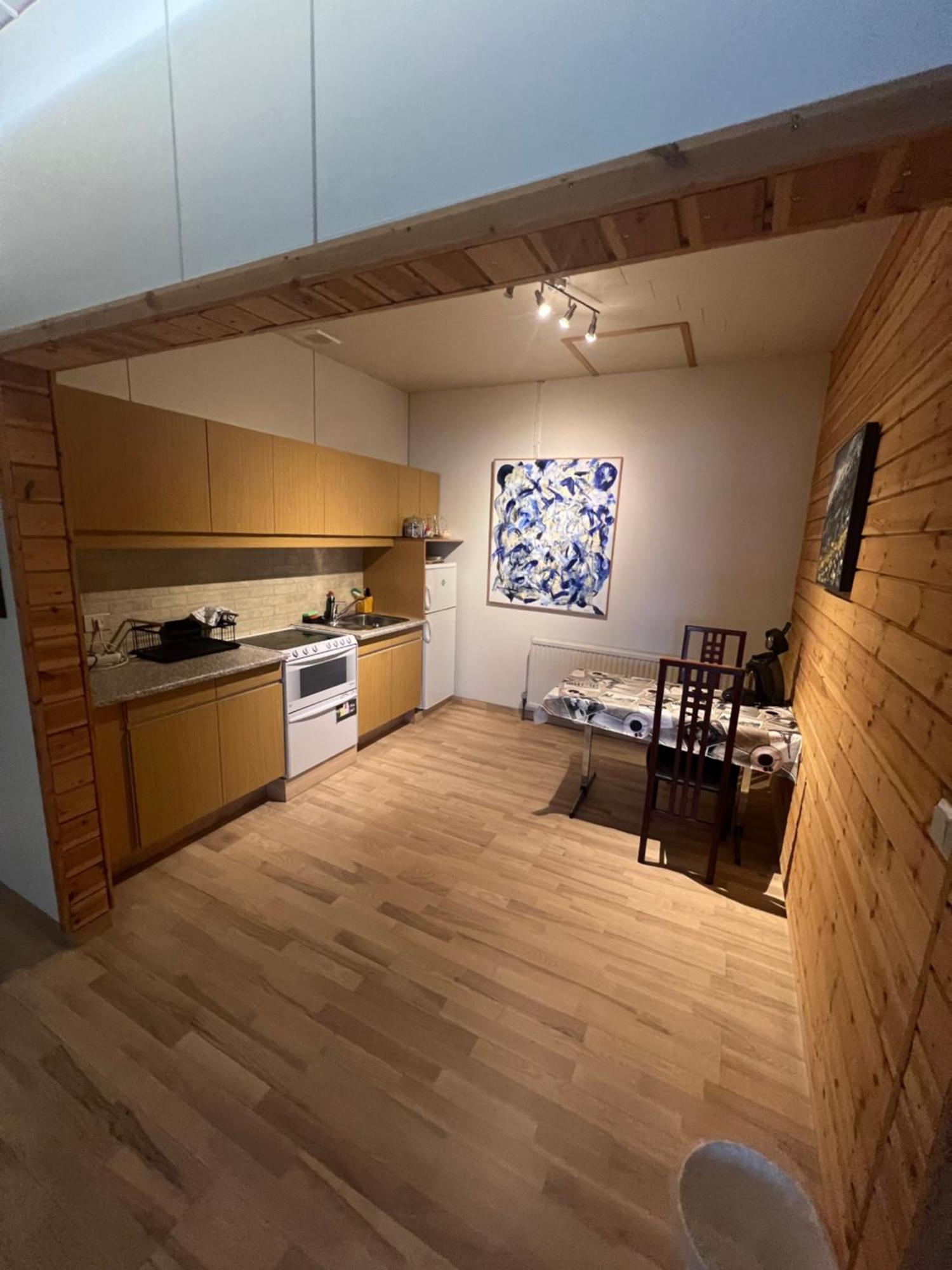 Art Hostel And Apartments Stokkseyri Extérieur photo